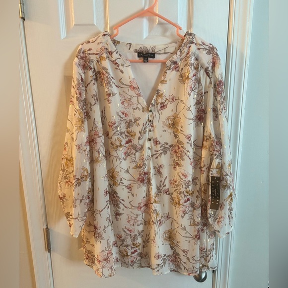 Sara Michelle Tops - Sara Michelle Cream and Pink Bell Sleeve Tunic